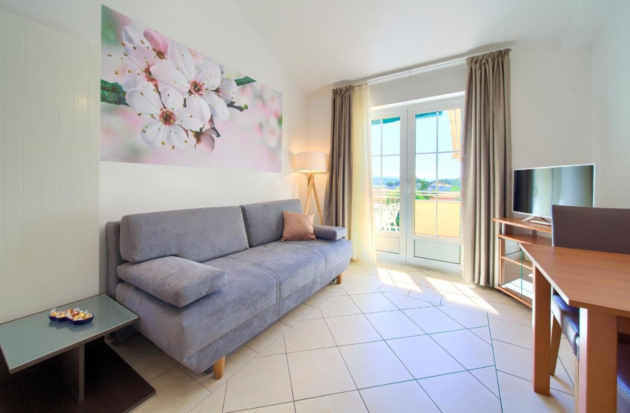 Apartments Adria Danka Krk Town Dış mekan fotoğraf