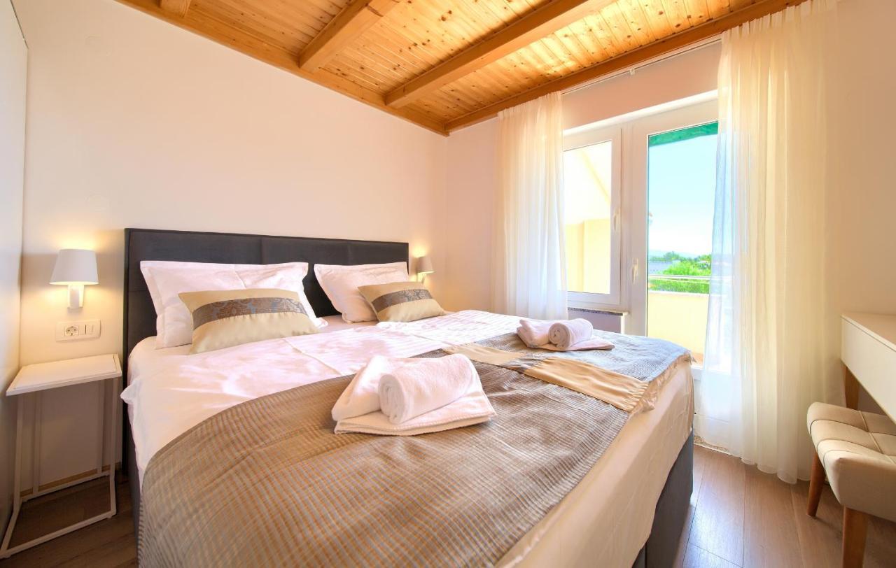 Apartments Adria Danka Krk Town Dış mekan fotoğraf