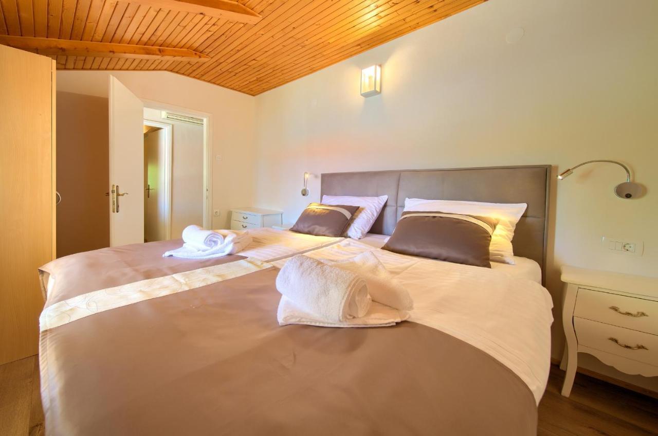 Apartments Adria Danka Krk Town Dış mekan fotoğraf