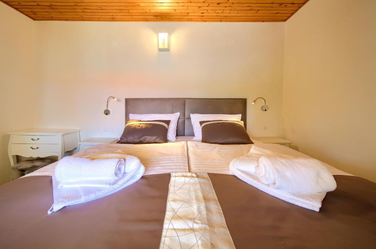 Apartments Adria Danka Krk Town Dış mekan fotoğraf