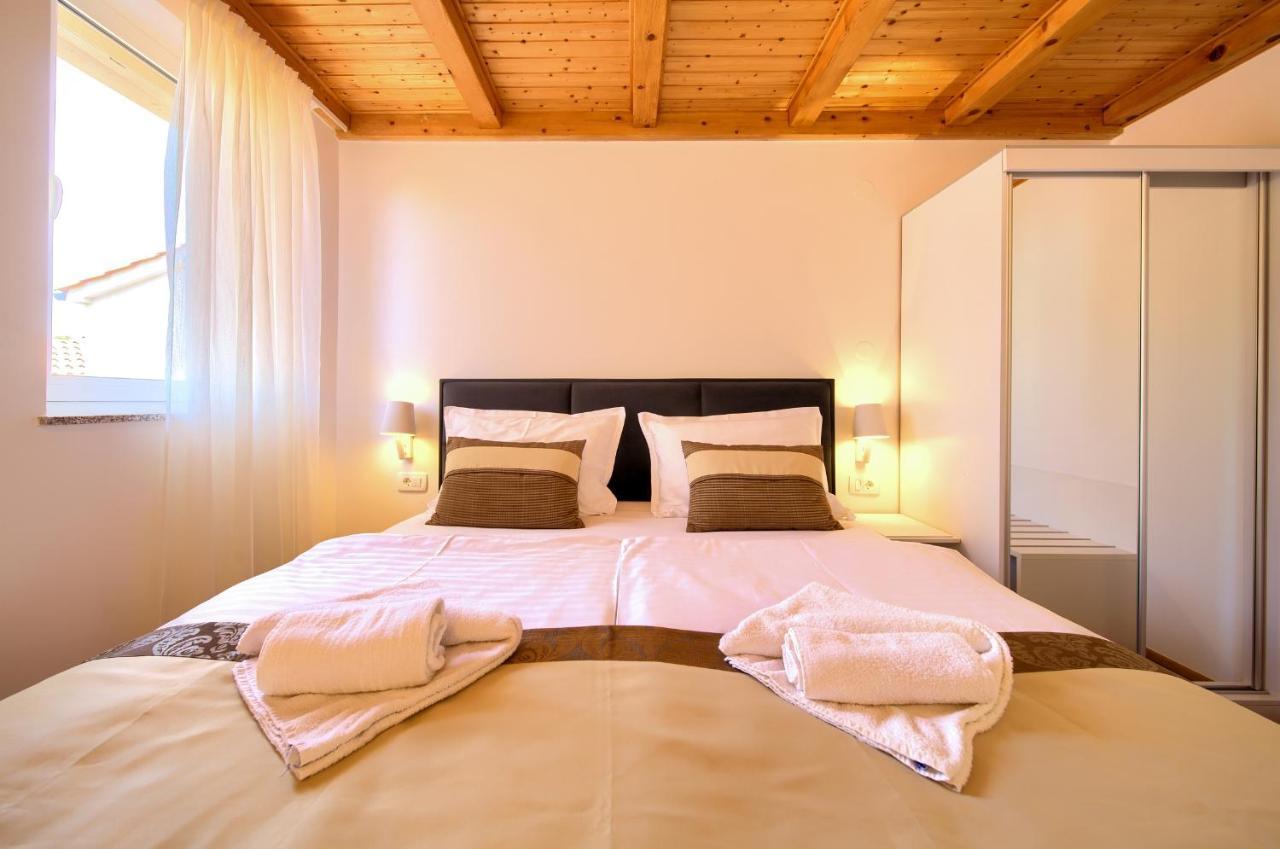 Apartments Adria Danka Krk Town Dış mekan fotoğraf