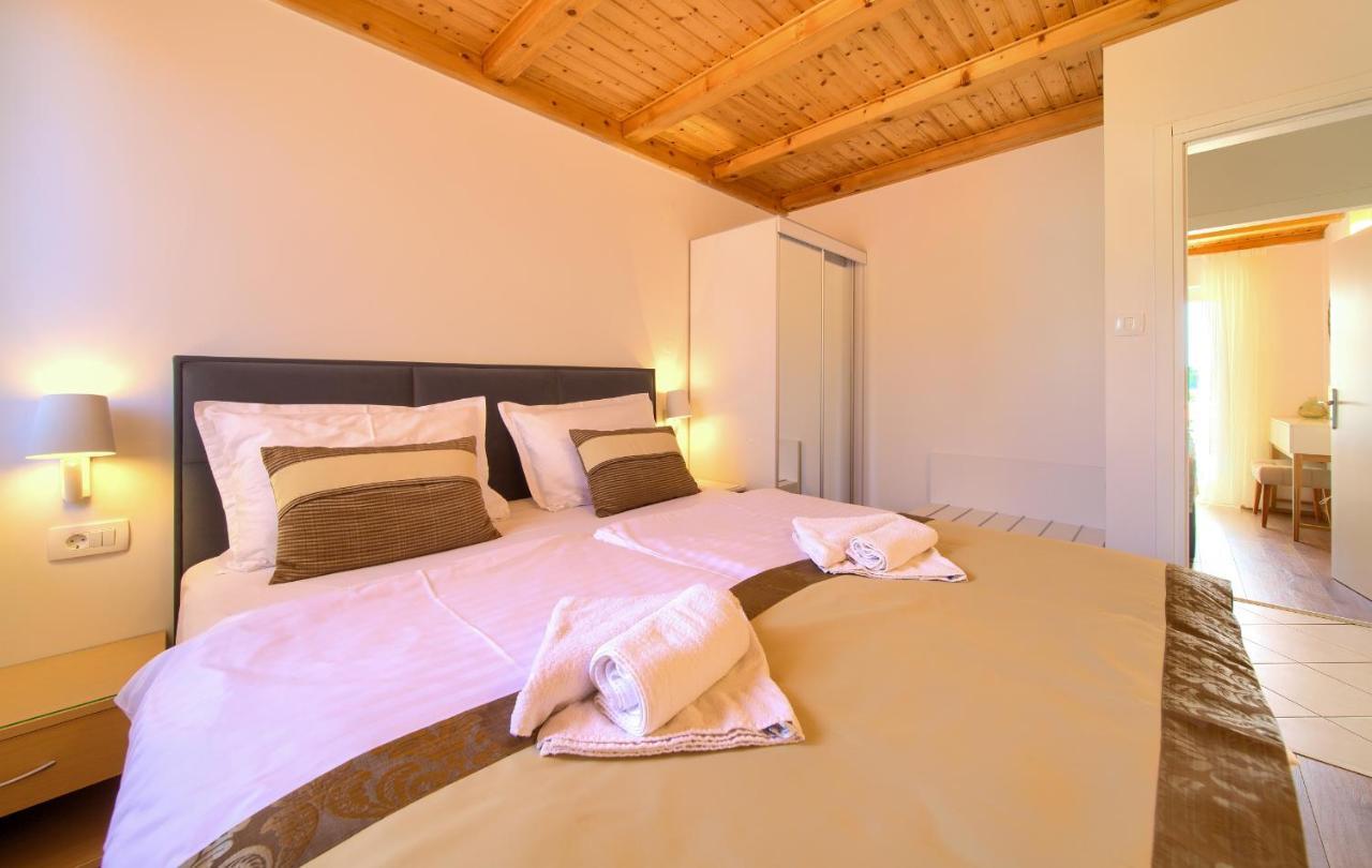 Apartments Adria Danka Krk Town Dış mekan fotoğraf