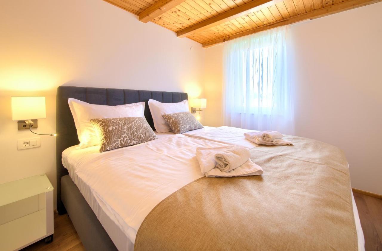 Apartments Adria Danka Krk Town Dış mekan fotoğraf