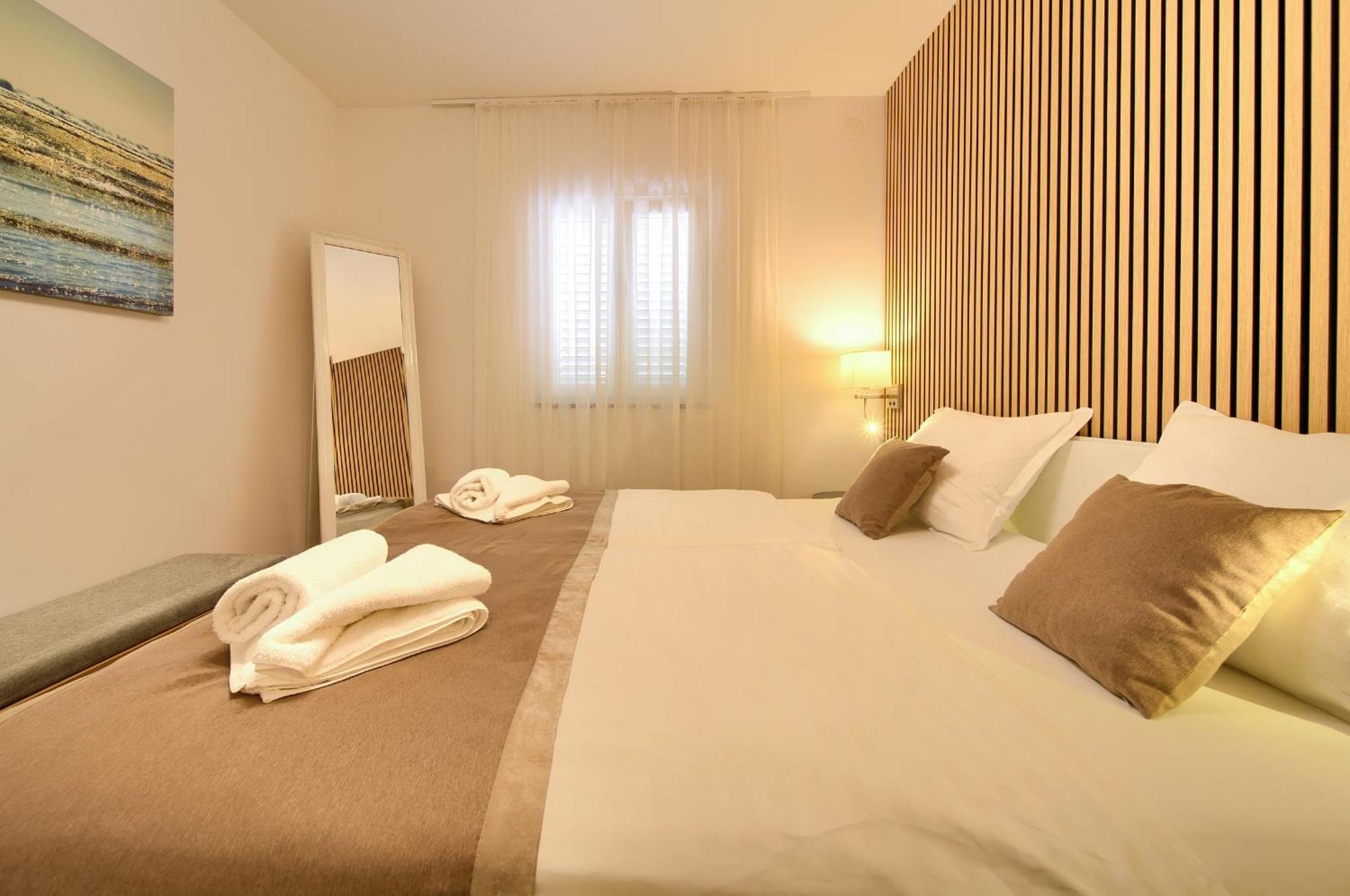 Apartments Adria Danka Krk Town Dış mekan fotoğraf